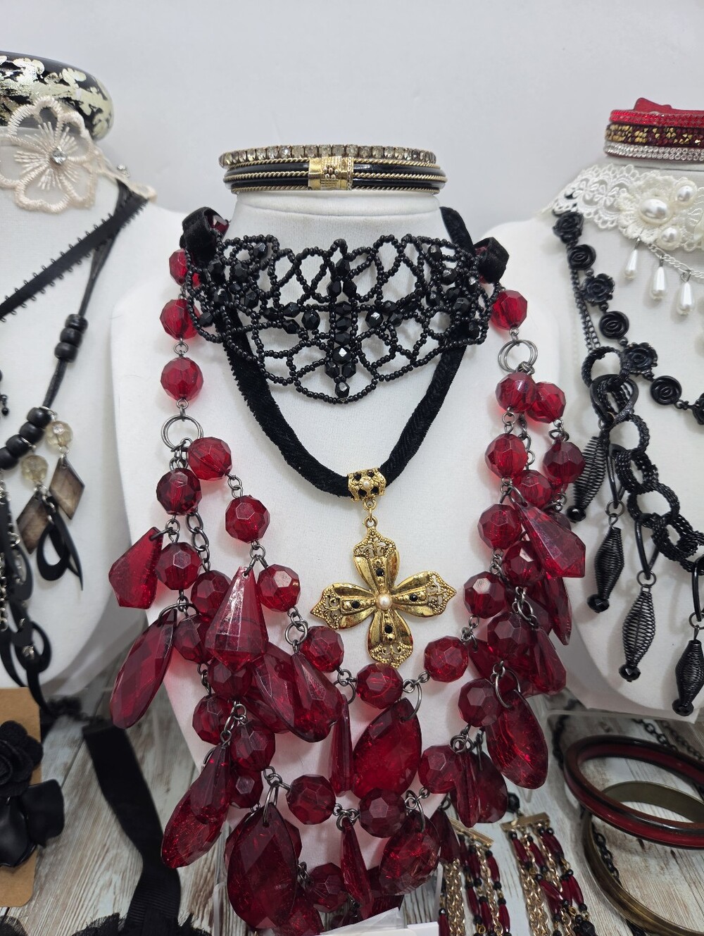 🥀 HUGE 50+ pc Whimsigoth Gothic Romantic Jewelry Lot Necklaces Bracelets Ear 🖤 - Picture 5 of 16